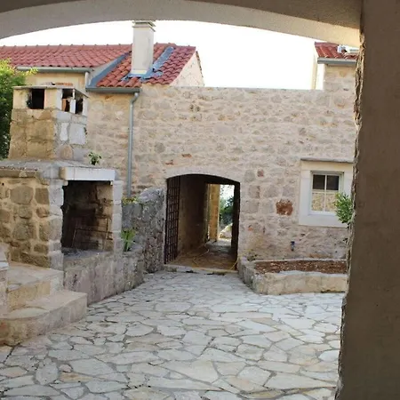 Holiday home Sunrisehouse Hvar *