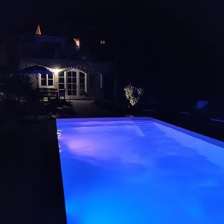 Semesterbostad Sunrisehouse Hvar Brusje