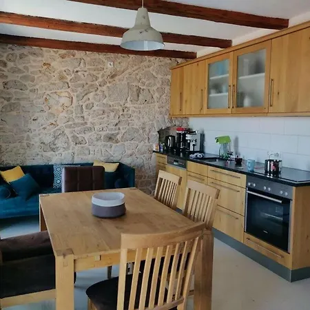 Semesterbostad Sunrisehouse Hvar