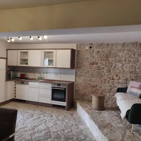Semesterbostad Sunrisehouse Hvar Brusje